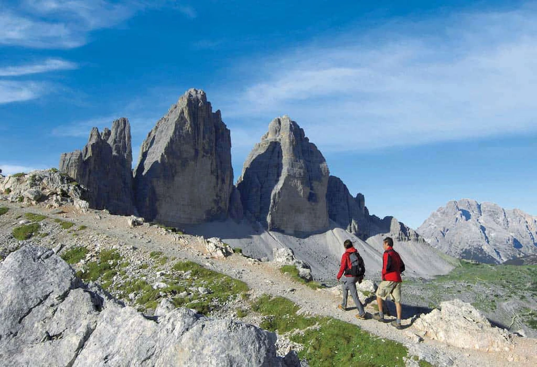 Escursionismo e Alpinismo alle Tre Cime di Lavaredo: La Tua Guida all'Avventura